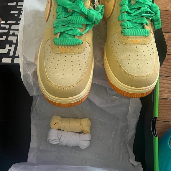 Nike Nike Air Force 1 DOAF Oregon
'Duck or Egg' PE - Picture 6 of 10